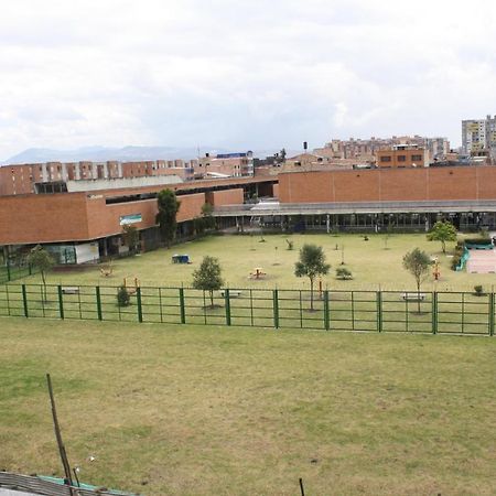 Hostel Casa Alb Μπογκοτά Εξωτερικό φωτογραφία