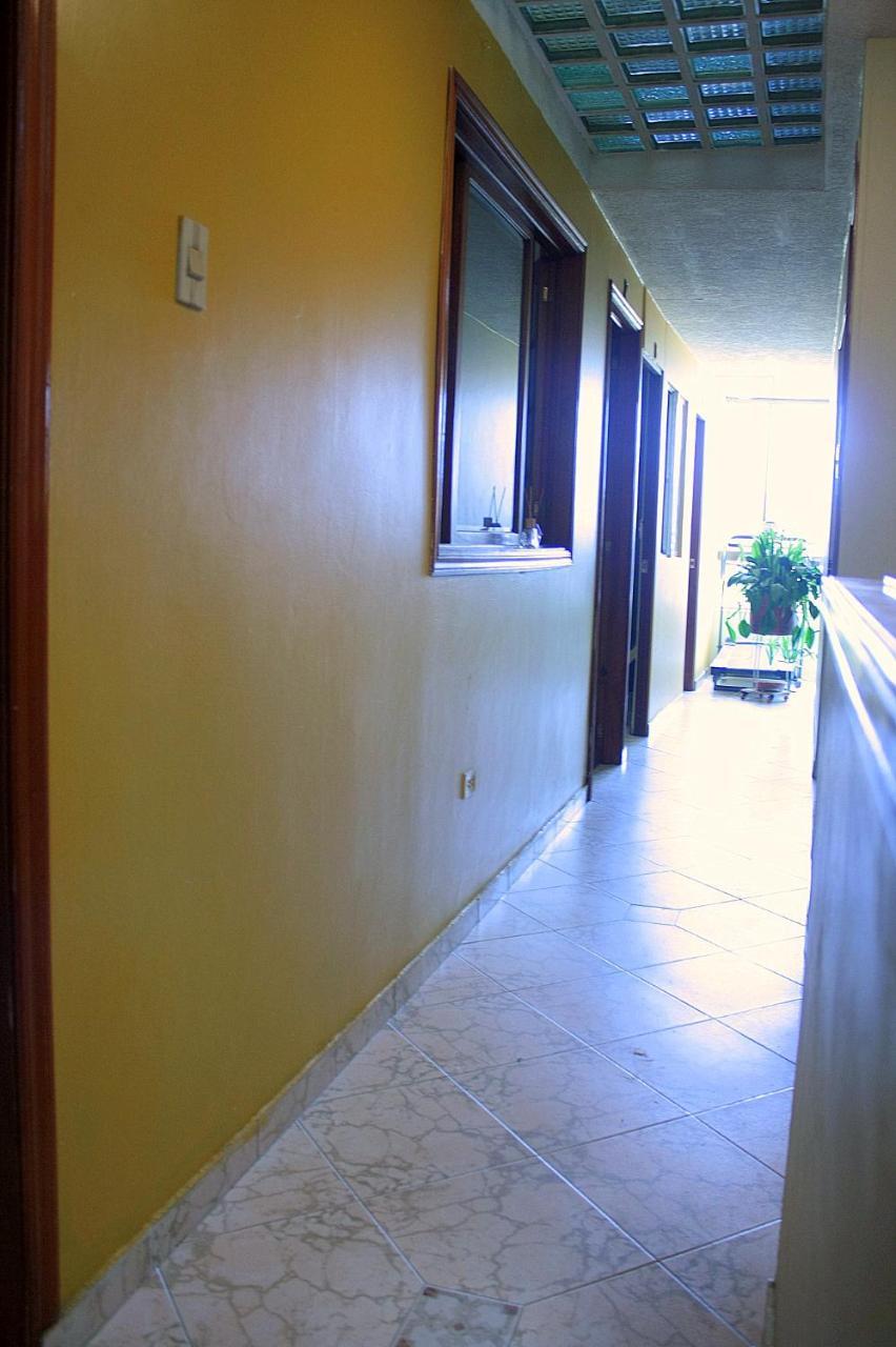 Hostel Casa Alb Μπογκοτά Εξωτερικό φωτογραφία