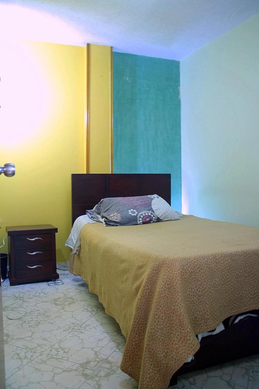 Hostel Casa Alb Μπογκοτά Εξωτερικό φωτογραφία